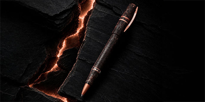 Visconti_Homo_Sapiens_Carbon_Rose_rb_posted_black_background