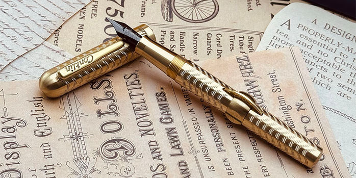 conklin_mark_twain_brass_chased_fountain_pens_nib_on_cap