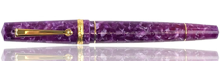 Deep Purple (purple / gold) Maiora Aventus Fountain Pens
