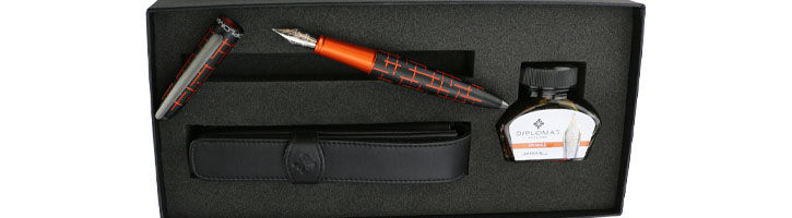 Orange Diplomat Gift Set with Pen Case, Bottled Ink & Elox Matrix Fountain Pens