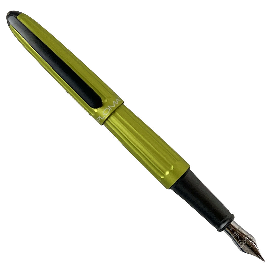 Diplomat Aero Green Tintenroller – Zeitloses Design, Inspiriert Von Luftfahrt & Zeppelin-Form